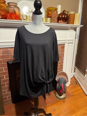 Lands' End Black Short-Sleeve Tie-Front Women's Tee